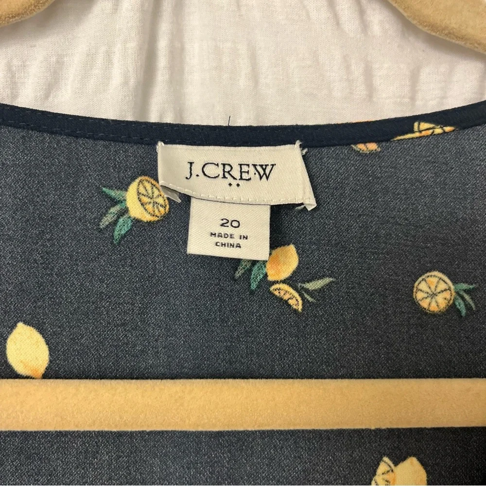 J. Crew Navy Blue Drapey Twill Lemon Print Wrap Dress Women’s Size 20 Plus 2X - Picture 4 of 12